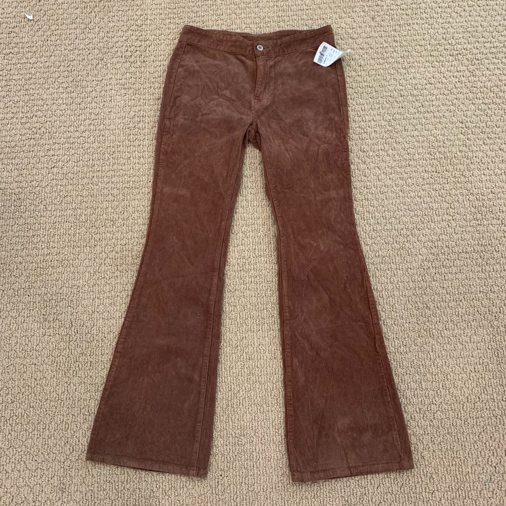 BROWN LOW RISE FLARE PANTS